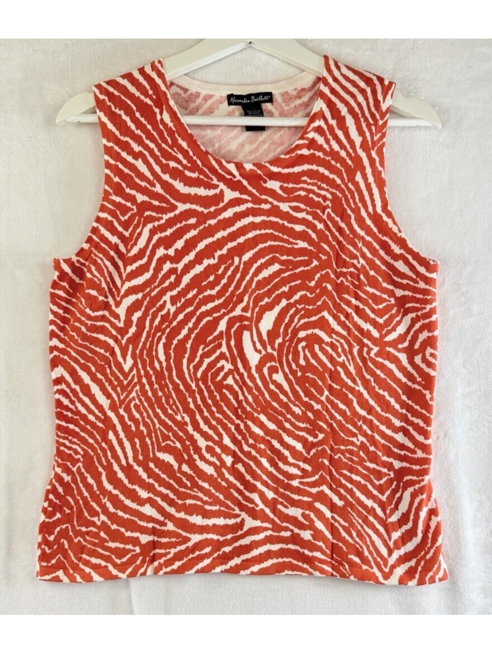 Alexandra Bartlett Sweater Large Sleeveless Red Animal Print Womens Tops